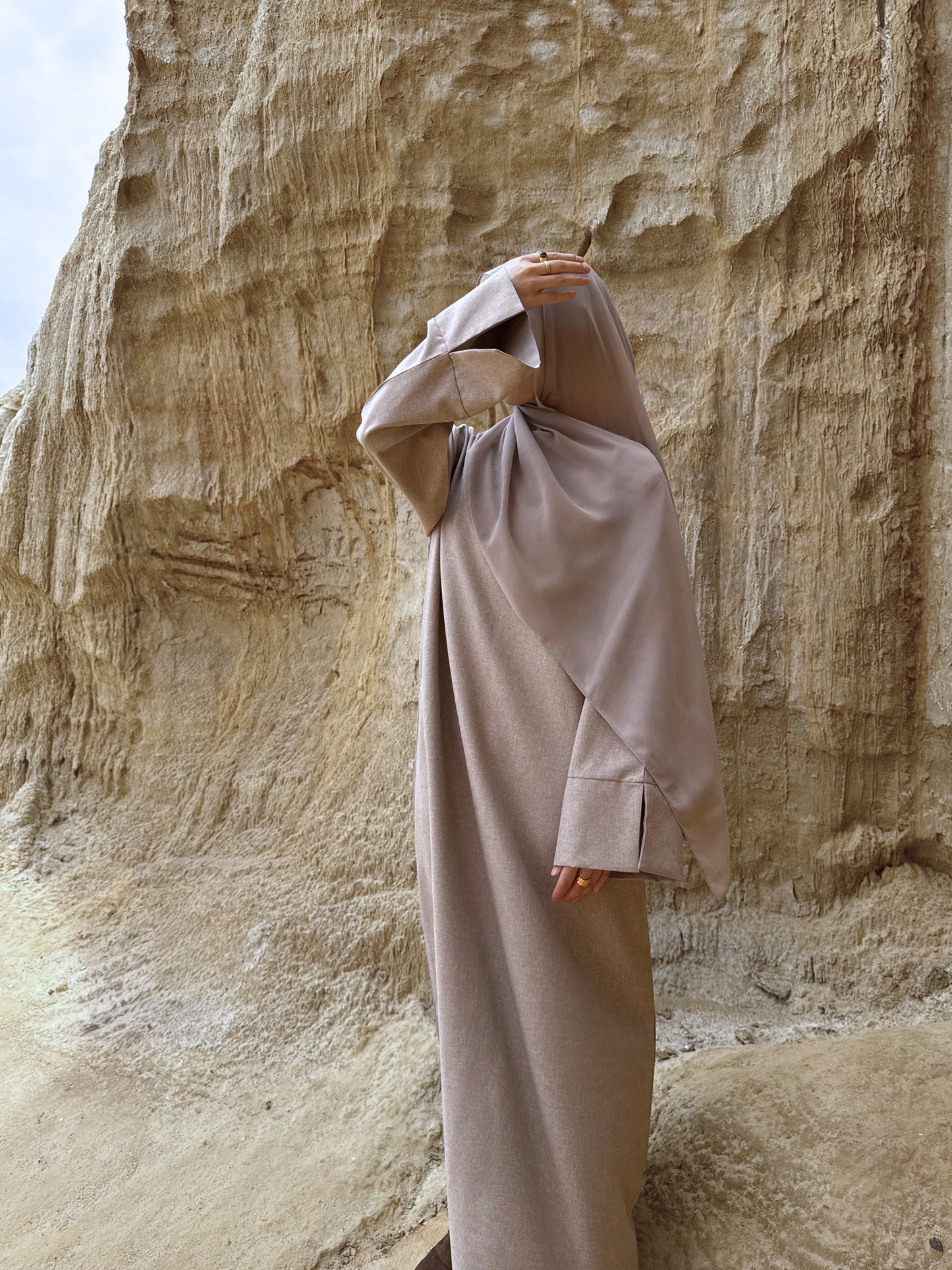 Essential Linen Abaya - Sandstone