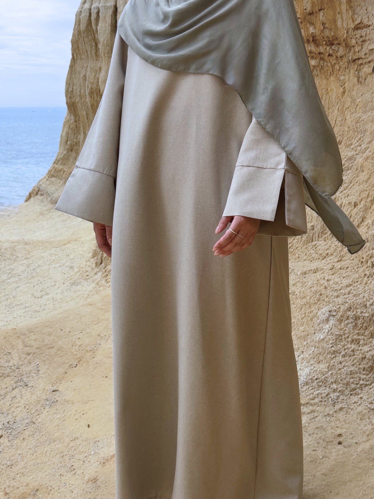 Essential Linen Abaya - Ecru